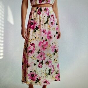 Abercrombie crinkled floral maxi skirt size S